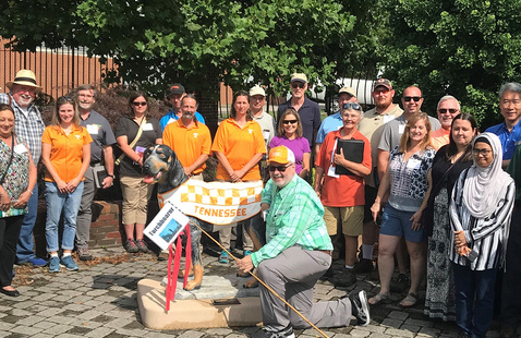 Attendees at a Green Industry Field Day event